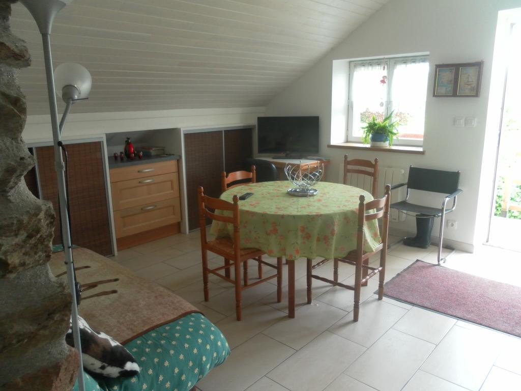 Les Gites de Kerroyal Garlan Extérieur photo