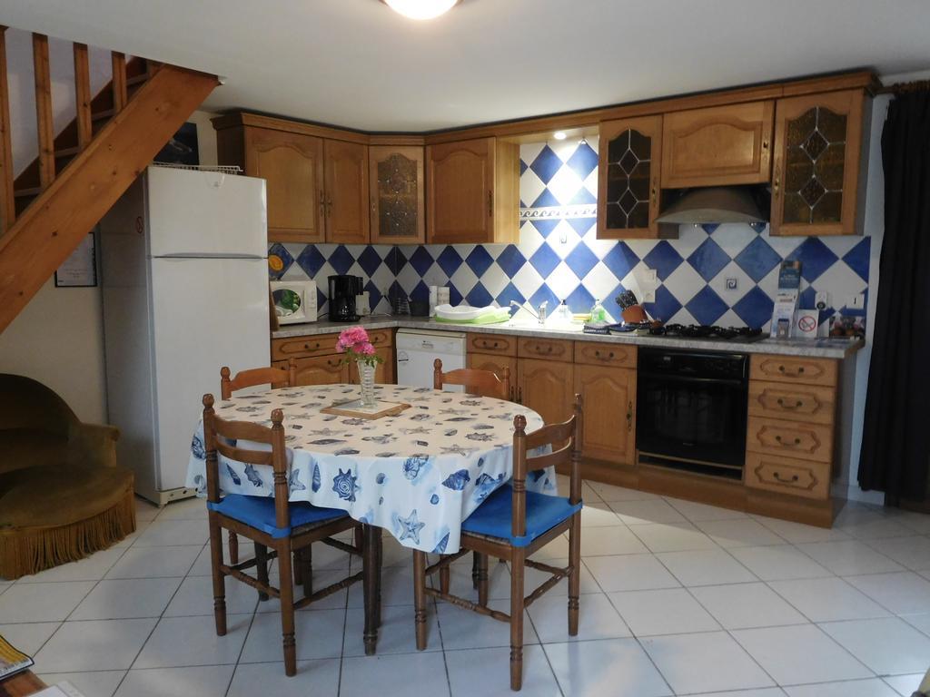 Les Gites de Kerroyal Garlan Extérieur photo